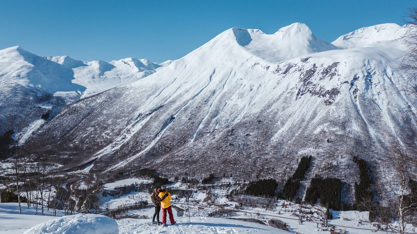 Vinterbilde fra Ruggå med utsikt over Valldal